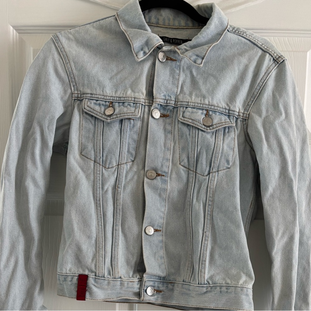 EUC “I Just Woke Up Like This” Light Blue 100 % Cotton Denim Jacket;Womens Small